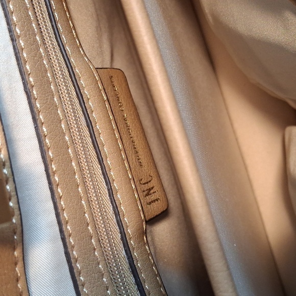 NWT Inc International Concepts Fringe Convertible Shoulder & Crossbody B… - Picture 11 of 16